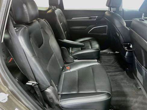 Used 2022 Kia Telluride S AWD/4WD image 29