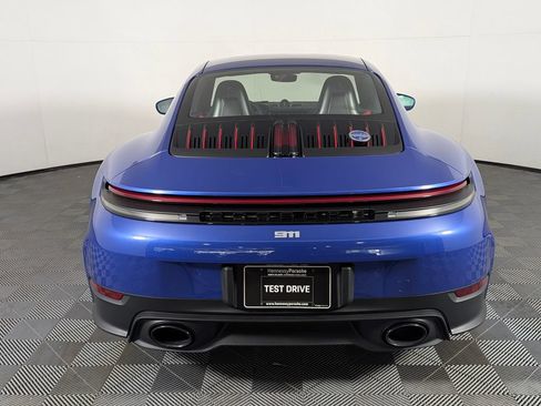 Used 2026 Porsche 911 Carrera T RWD image 6
