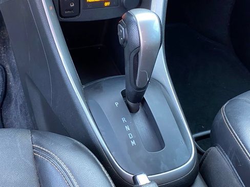 Used 2018 Chevrolet Trax LT w/ LT Convenience Package AWD/4WD image 10