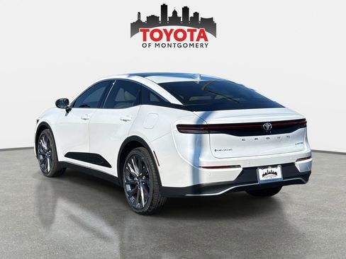 Used 2026 Toyota Crown Limited image 5