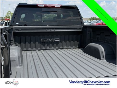 Used 2025 GMC Sierra 1500 AT4 w/ AT4 Premium Package AWD/4WD image 23