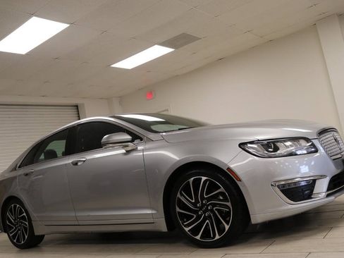 Used 2020 Lincoln MKZ Reserve w/ Elements Package FWD image 9