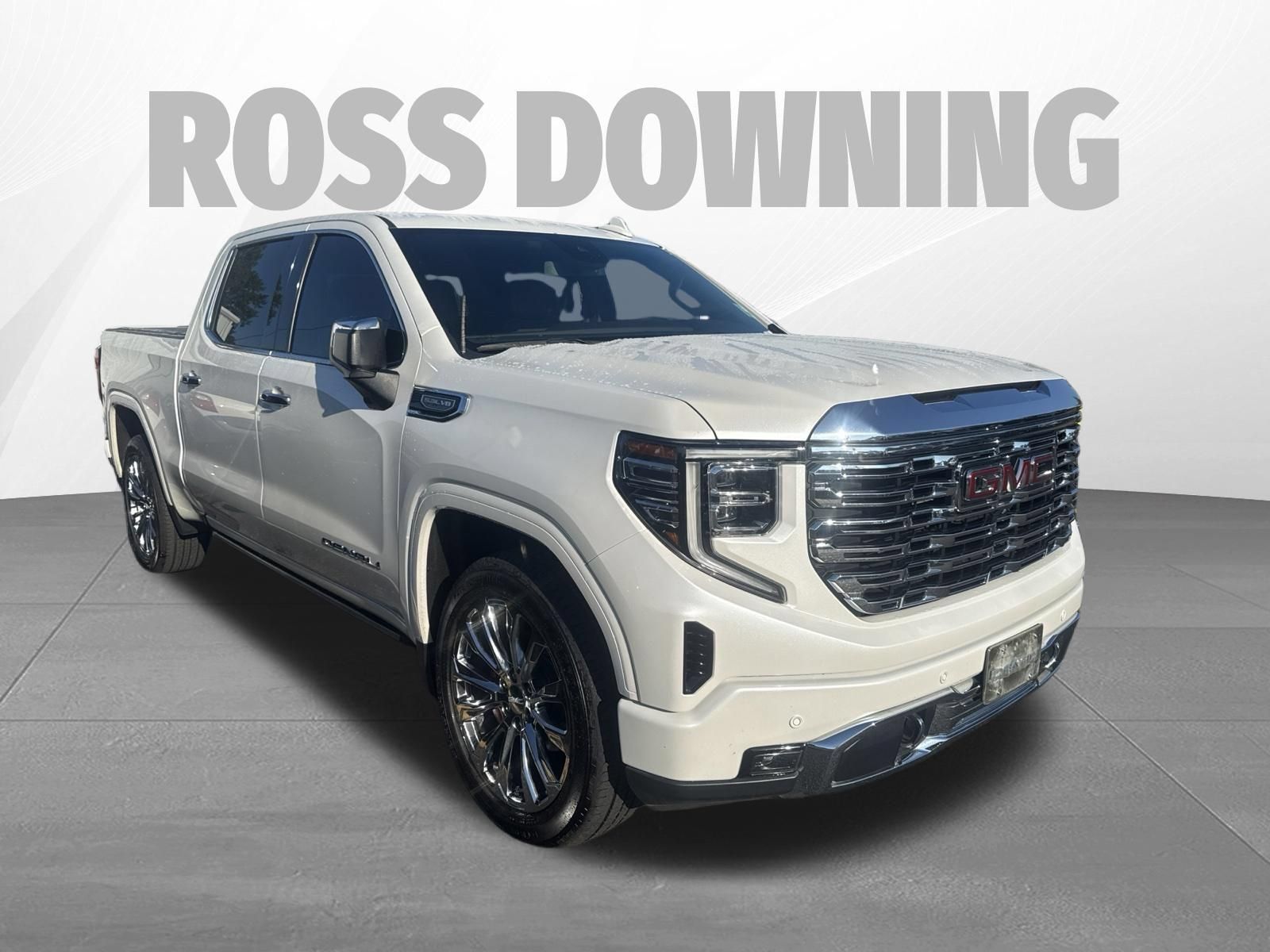 Used 2022 GMC Sierra 1500 Denali AWD/4WD image 3