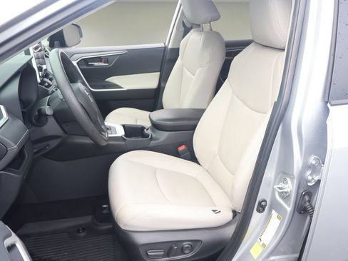 Certified 2023 Toyota RAV4 XLE AWD/4WD image 14