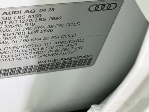 Certified 2025 Audi Q3 2.0T Premium image 24