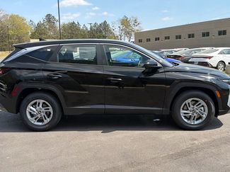 New 2026 Hyundai Tucson SE video 4