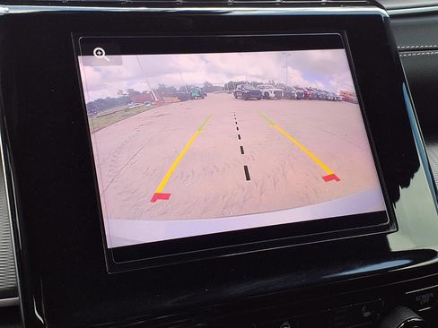 Used 2023 Jeep Grand Cherokee L Laredo RWD image 11