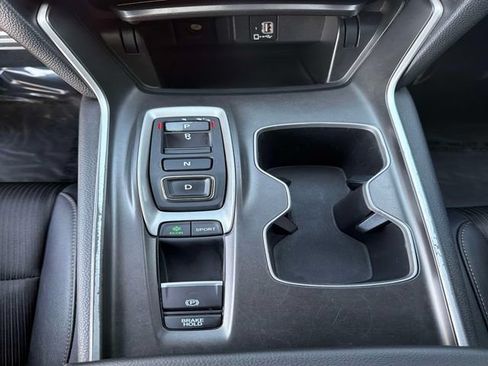 Used 2020 Honda Accord Sport image 21