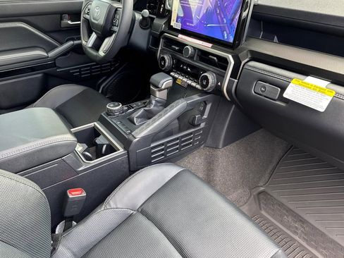 New 2026 Toyota 4Runner Limited AWD/4WD image 27