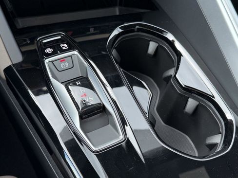 Used 2025 Audi Q5 Premium Plus image 18