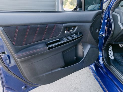 Used 2018 Subaru WRX STI AWD/4WD image 9