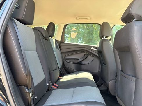 Used 2017 Ford Escape SE AWD/4WD image 31