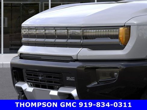 New 2025 GMC Hummer EV 3X image 13
