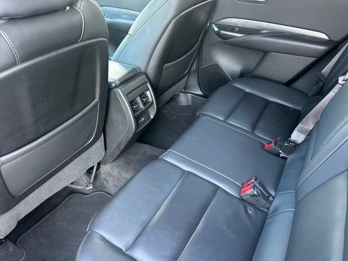 Used 2025 Cadillac XT4 Premium Luxury FWD image 14
