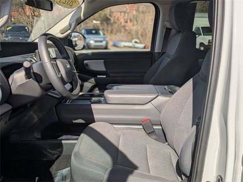 Used 2025 Ford Expedition Max Active image 16