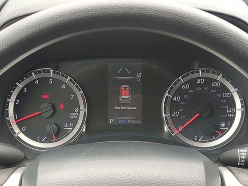 Used 2022 Toyota Highlander L image 32