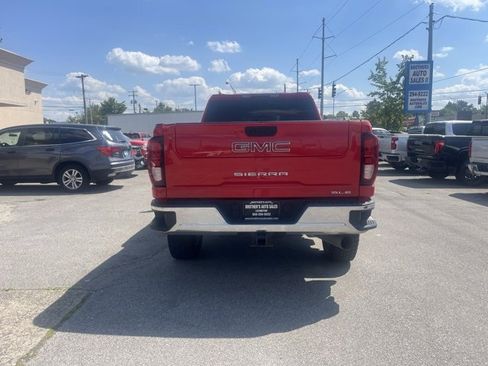 Used 2021 GMC Sierra 2500 SLE w/ SLE Value Package; image 5