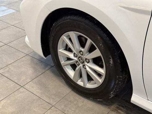 Used 2025 Toyota Camry LE image 9