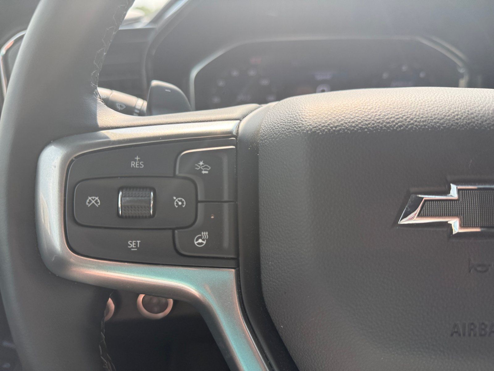 Certified 2025 Chevrolet Silverado 1500 RST AWD/4WD image 17