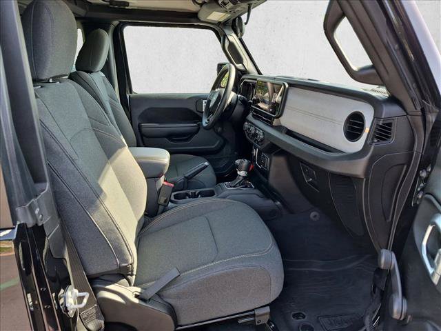 Used 2024 Jeep Wrangler Sport AWD/4WD image 19