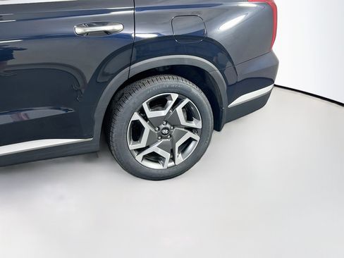 Used 2023 Hyundai Palisade Limited w/ Winter Package AWD/4WD image 32