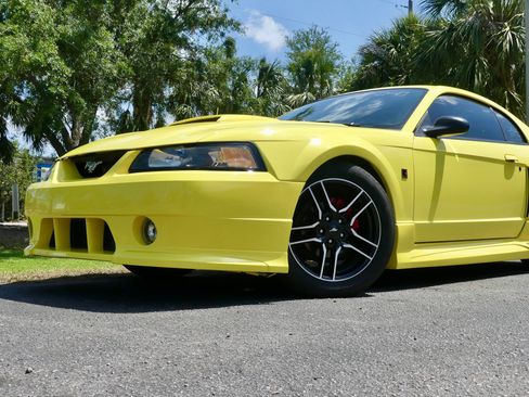 Used 2001 Ford Mustang GT RWD image 80