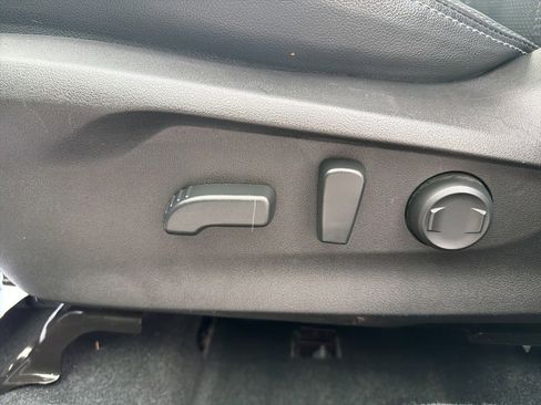 Used 2020 Subaru Forester Touring image 9