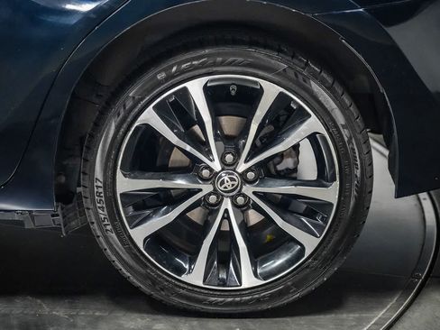 Certified 2017 Toyota Corolla SE w/ SE Premium Package FWD image 11