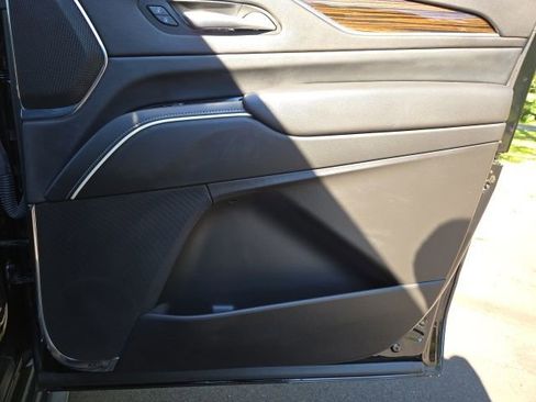 Used 2024 Cadillac Escalade ESV Luxury w/ LPO, Floor Liner Package image 21