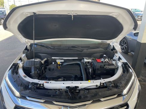 Used 2025 Chevrolet Equinox LT image 31