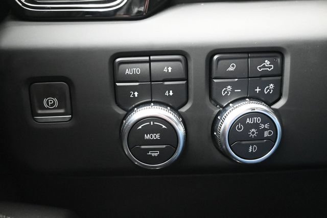 Used 2024 GMC Sierra 1500 AT4X AWD/4WD image 27