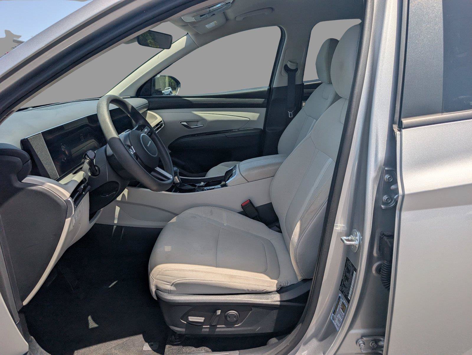 Used 2025 Hyundai Tucson SEL FWD image 12