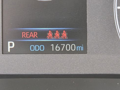 Used 2024 Toyota Corolla LE image 21