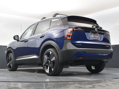 New 2026 Nissan Kicks SR w/ Cold Weather Package AWD/4WD image 41