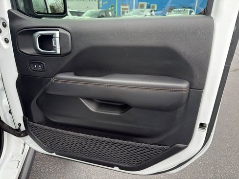 Used 2021 Jeep Wrangler Unlimited Rubicon image 28