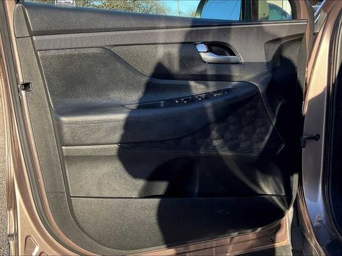 Used 2019 Hyundai Santa Fe SE image 19