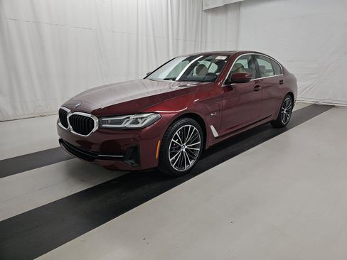 Used 2023 BMW 530e xDrive w/ Premium Package image 1