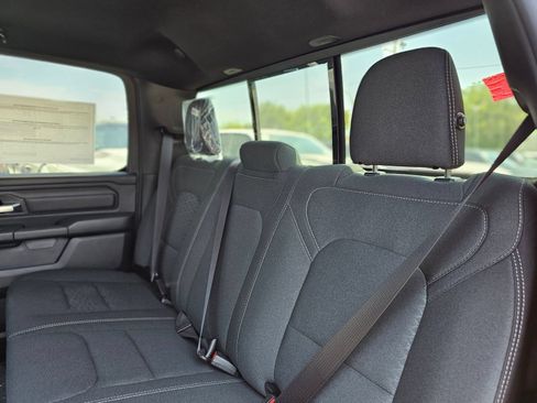 New 2026 RAM 1500 Express AWD/4WD image 22