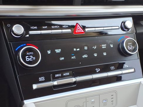 Certified 2026 Hyundai Santa Fe SEL FWD image 24