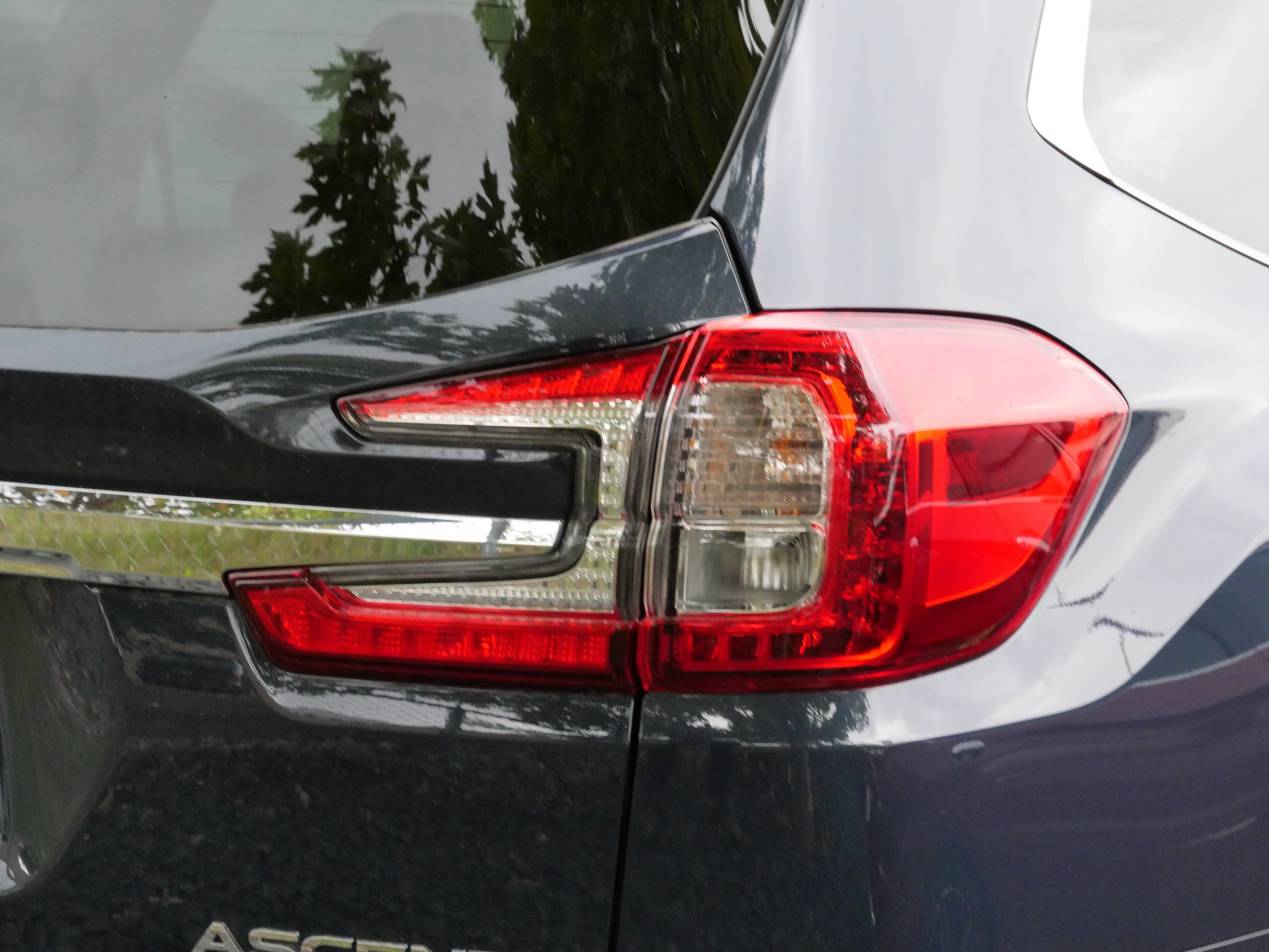 Used 2025 Subaru Ascent Touring w/ Popular Package #2 AWD/4WD image 8