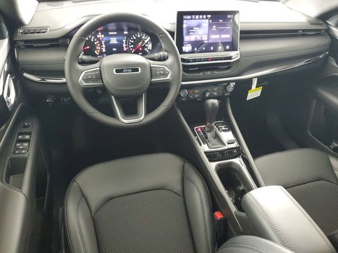 New 2026 Jeep Compass Latitude image 15