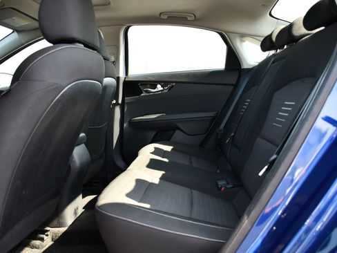 Used 2019 Kia Forte S w/ S Premium Package FWD image 18