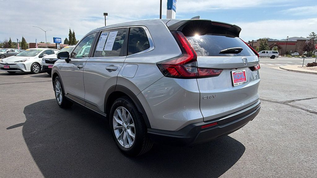 Used 2023 Honda CR-V EX-L image 5