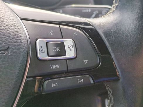 Used 2020 Volkswagen Tiguan SE R-Line AWD/4WD image 17