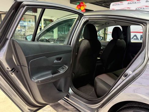 Used 2026 Nissan Sentra SR w/ Floor Mat Package FWD image 33