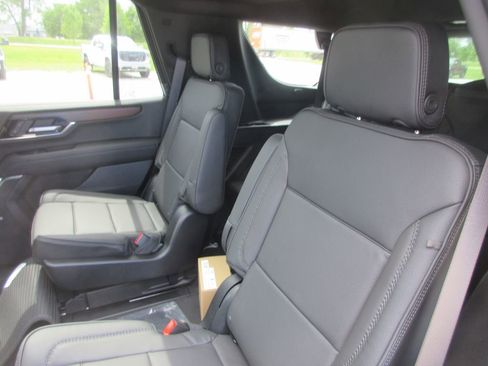 New 2026 GMC Yukon Denali image 12