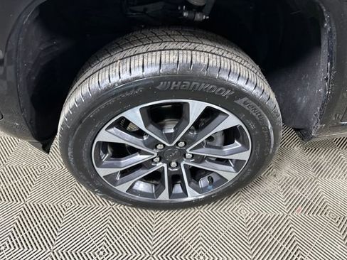 Used 2023 Jeep Grand Cherokee Overland image 10