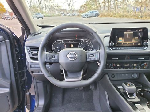 New 2026 Nissan Rogue SV image 15