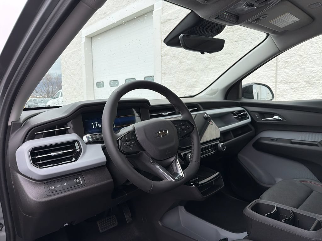 New 2027 Chevrolet Bolt RS w/ Technology Package FWD image 9