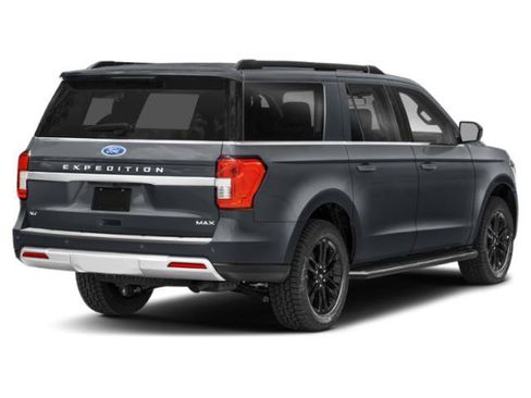 Used 2022 Ford Expedition Max XLT RWD image 2